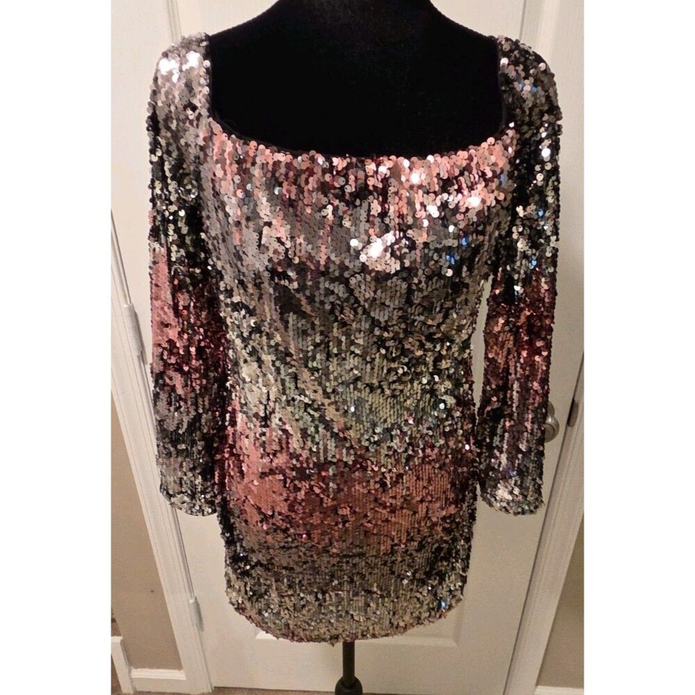 Forever 21 long-sleeve mini dress w/ pink & silver ombre sequin pattern - Size L